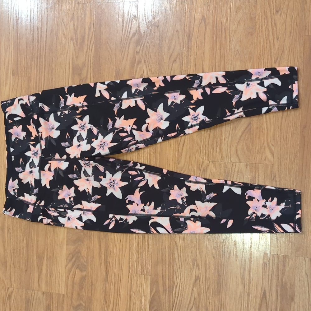 Victoria's Secret Leggings Size 12